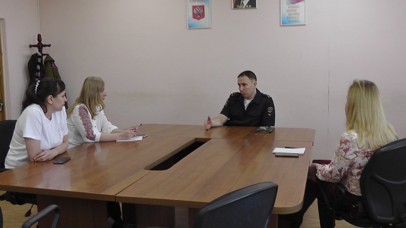 Начальник ОВД Краснотурьинска встретился с представителями банков, чтобы поговорить о мошенниках